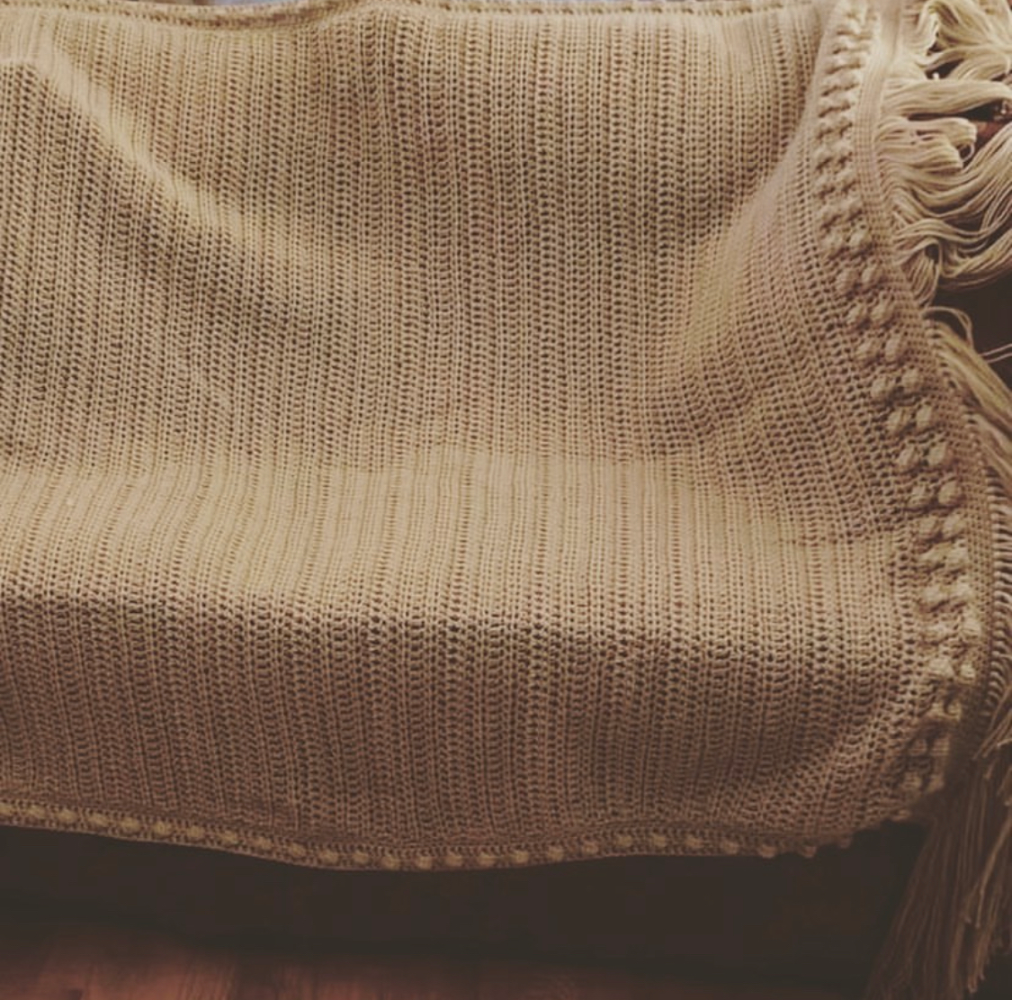 Puff Stitch Pillow and Blanket