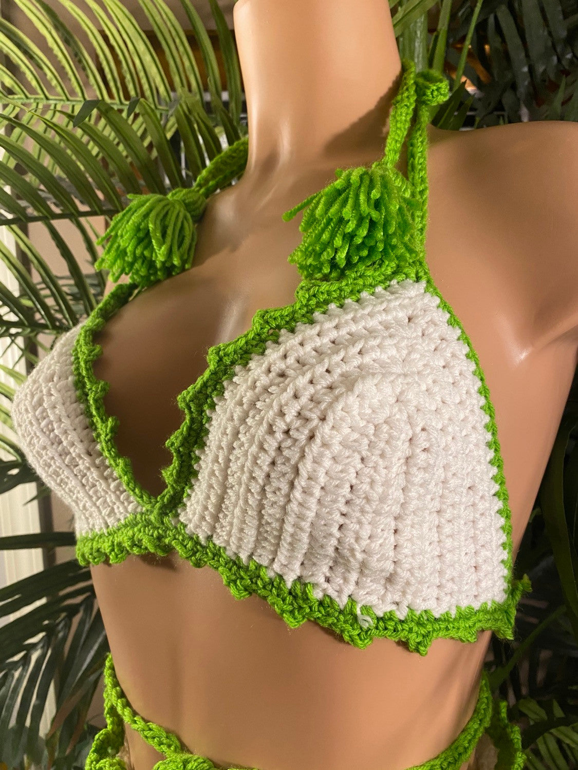 Nubi White & Green Bralette & Skirt